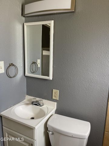 3505 Douglas studio, El Paso, TX 79903