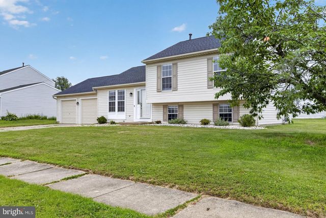 112 ERMINE DR, New Castle, DE 19720