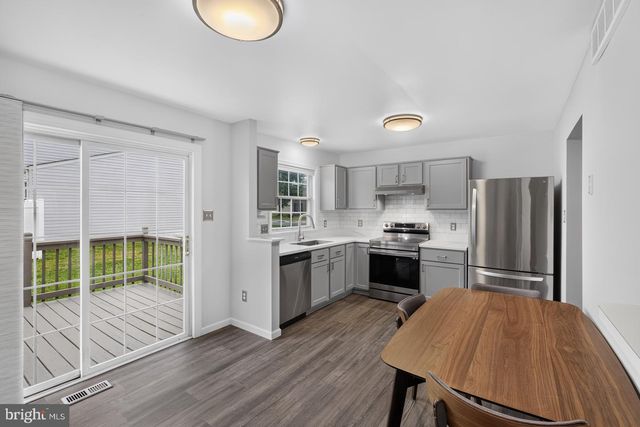 112 ERMINE DR, New Castle, DE 19720