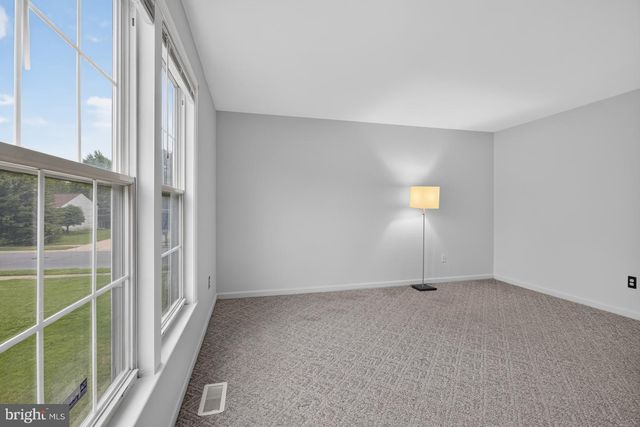 112 ERMINE DR, New Castle, DE 19720