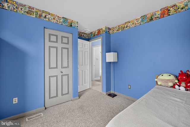 112 ERMINE DR, New Castle, DE 19720