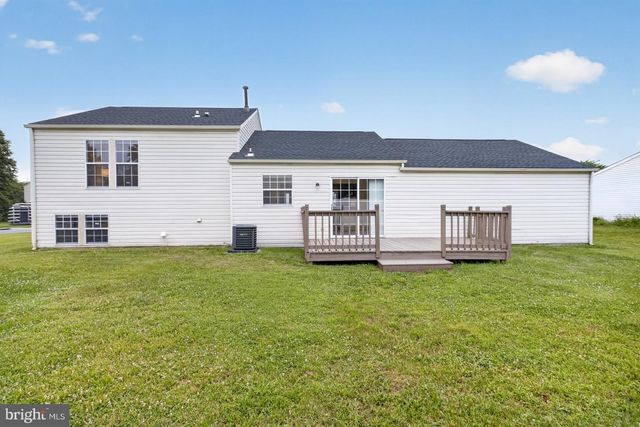 112 ERMINE DR, New Castle, DE 19720