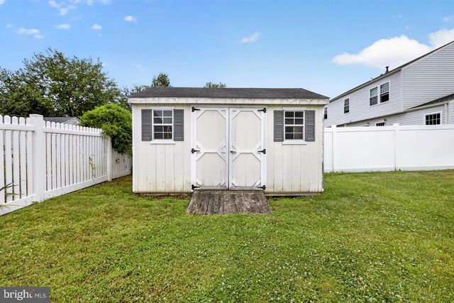 112 ERMINE DR, New Castle, DE 19720