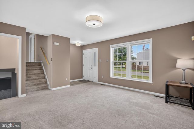 112 ERMINE DR, New Castle, DE 19720
