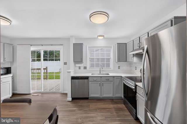 112 ERMINE DR, New Castle, DE 19720