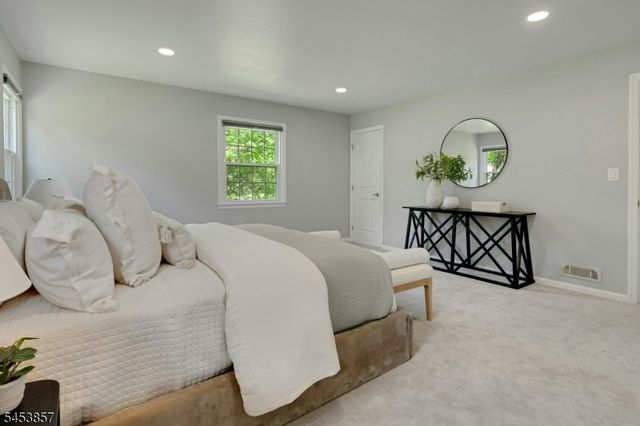 1 Buckley Hill Rd, Morris Twp., NJ 07960