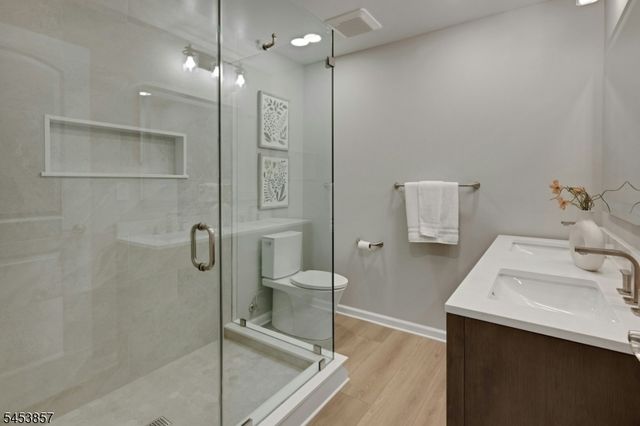 1 Buckley Hill Rd, Morris Twp., NJ 07960