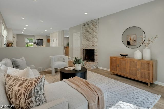 1 Buckley Hill Rd, Morris Twp., NJ 07960