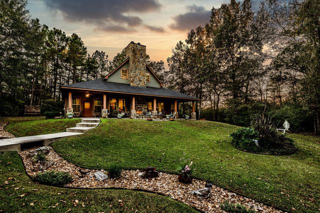 251 Deep Forest Drive, Trinity, TX 75862