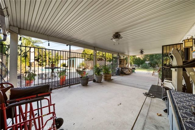 3322 Washington, San Bernardino, CA 92407