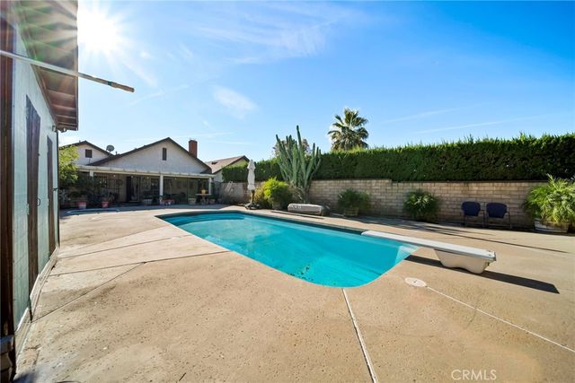 3322 Washington, San Bernardino, CA 92407