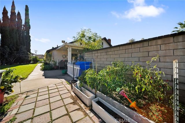 3322 Washington, San Bernardino, CA 92407