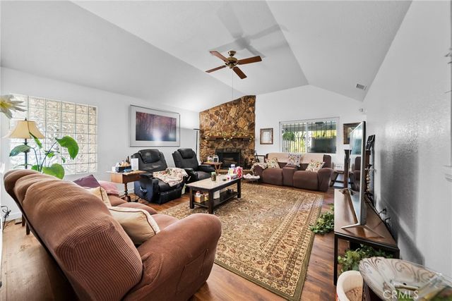 3322 Washington, San Bernardino, CA 92407