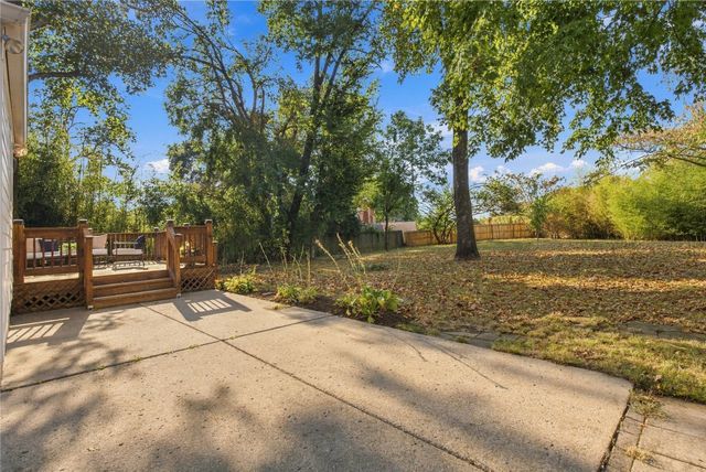 2722 Sharondale Ct, Nashville, TN 37215