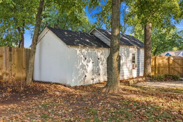 2722 Sharondale Ct, Nashville, TN 37215