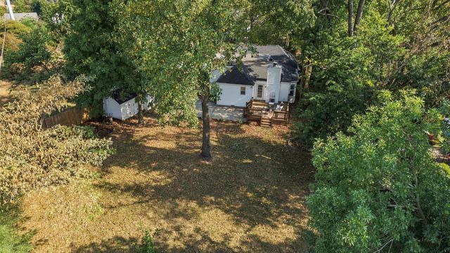 2722 Sharondale Ct, Nashville, TN 37215