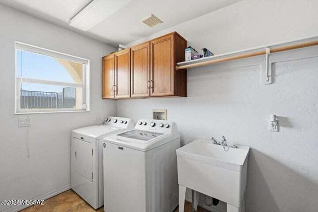 10427 E Blue Sky Vista, Hereford, AZ 85615