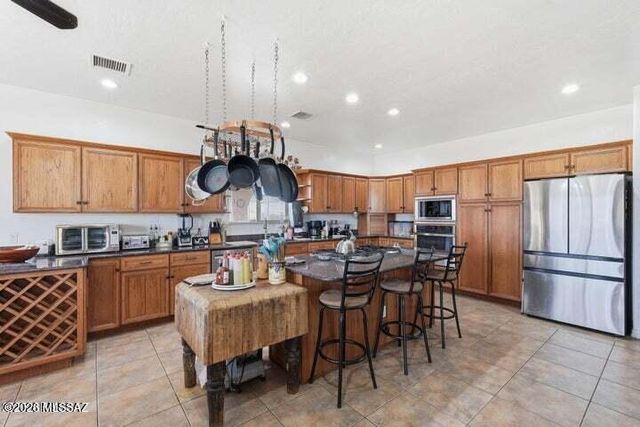 10427 E Blue Sky Vista, Hereford, AZ 85615
