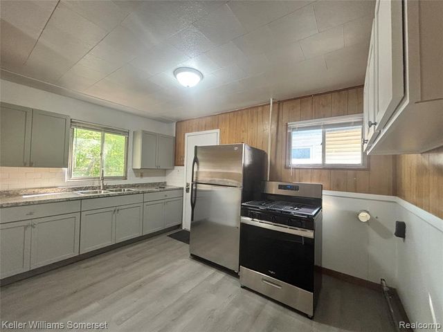 15907 Knight, Redford, MI 48239