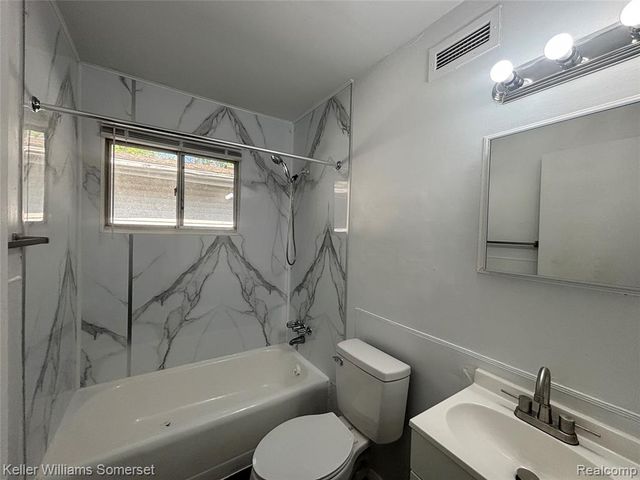 15907 Knight, Redford, MI 48239