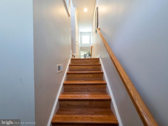 8091 SAMUEL WALLIS ST, Lorton, VA 22079