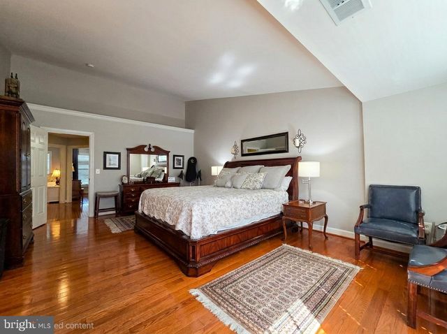 8091 SAMUEL WALLIS ST, Lorton, VA 22079