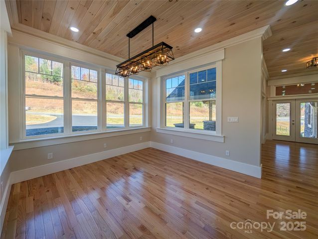 7854 E US Highway 19E None, Burnsville, NC 28714