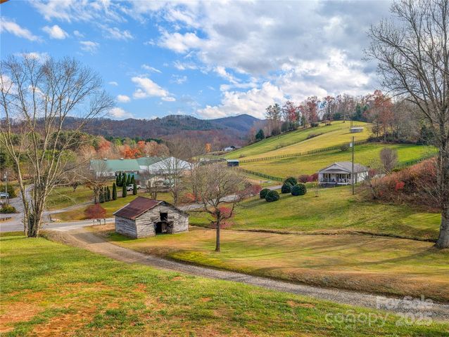 7854 E US Highway 19E None, Burnsville, NC 28714