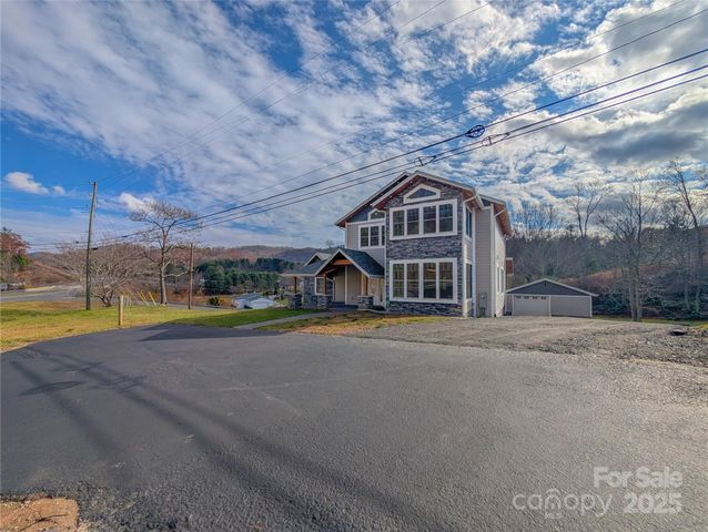 7854 E US Highway 19E None, Burnsville, NC 28714