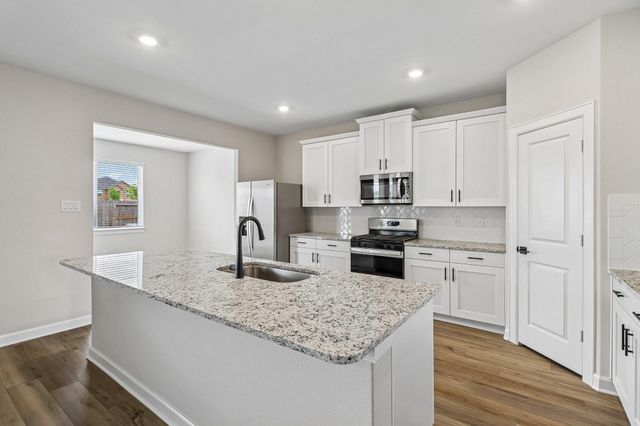 3202 Bolt Rope Drive, Texas City, TX 77510