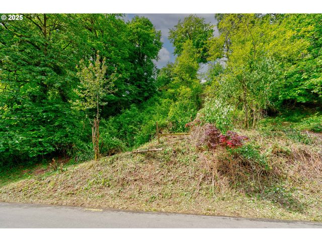 19155 NIXON Ave, West Linn, OR 97068