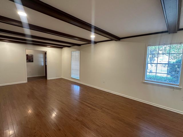 605 Woodland Hills, Hattiesburg, MS 39402