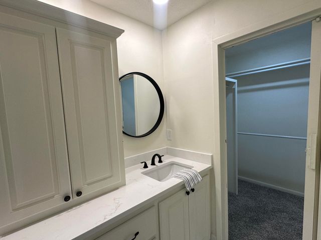 605 Woodland Hills, Hattiesburg, MS 39402