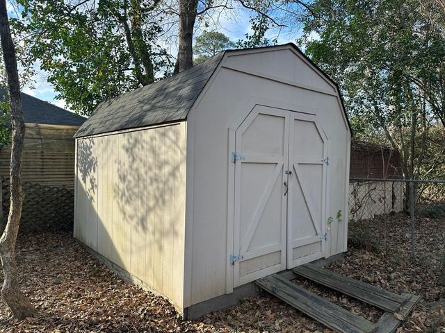 605 Woodland Hills, Hattiesburg, MS 39402