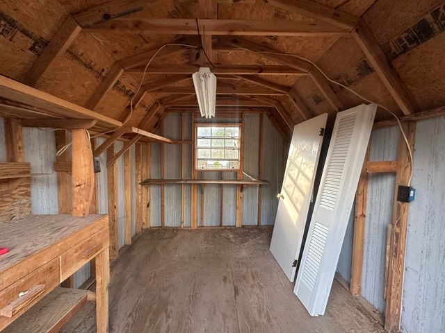 605 Woodland Hills, Hattiesburg, MS 39402