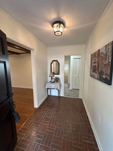 605 Woodland Hills, Hattiesburg, MS 39402