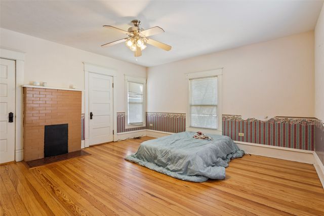 900 W 6th Street, Mcgregor, TX 76657