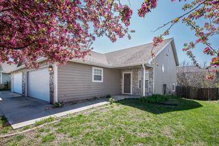 1950 Jackson Drive, Tonganoxie, KS 66086