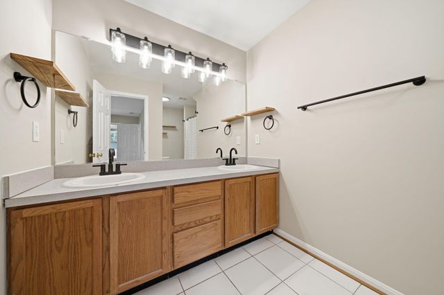 5425 S BRANCH RD, Fredericksburg, VA 22407