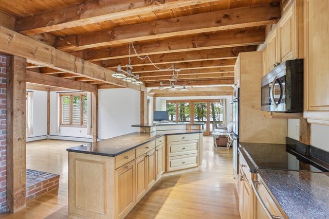 15 Town Rd, Littleton, MA 01460