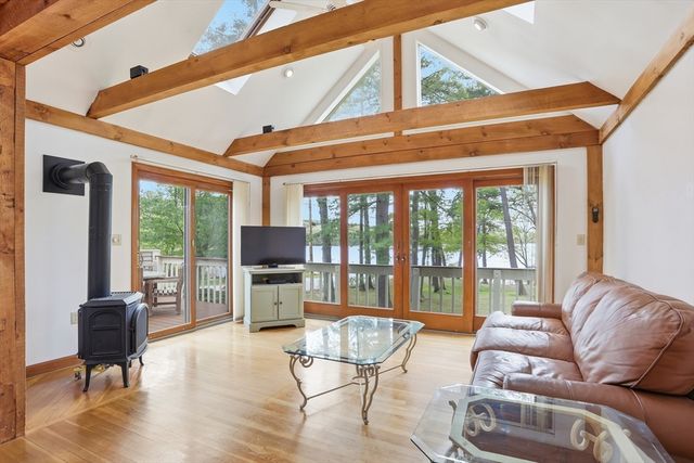 15 Town Rd, Littleton, MA 01460