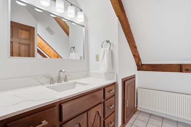 15 Town Rd, Littleton, MA 01460