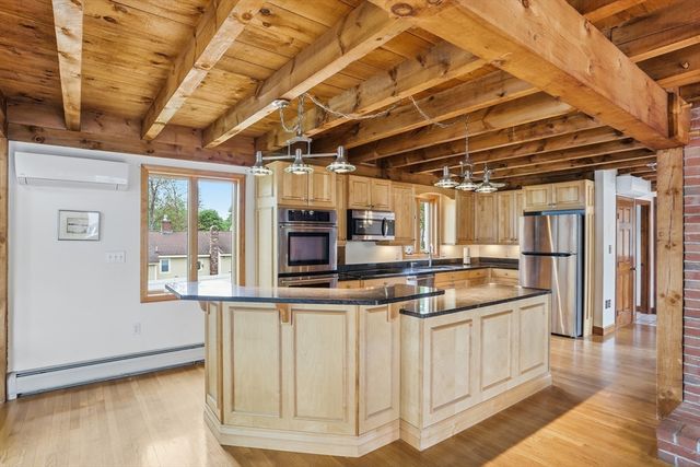 15 Town Rd, Littleton, MA 01460