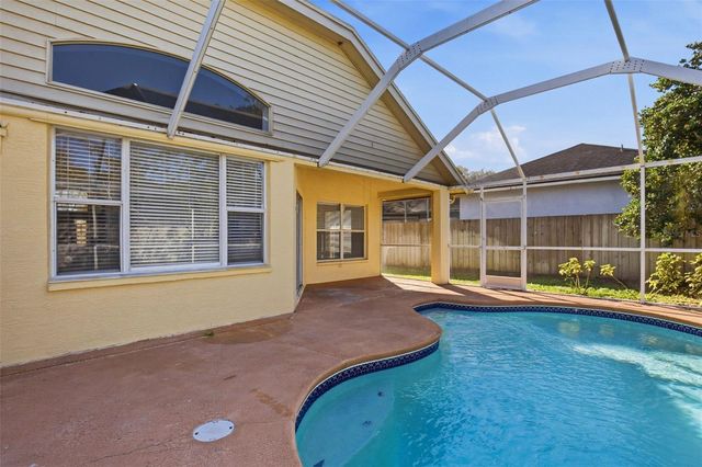 16502 LAKE HEATHER DRIVE, Tampa, FL 33618