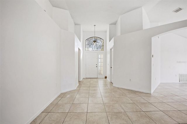 16502 LAKE HEATHER DRIVE, Tampa, FL 33618