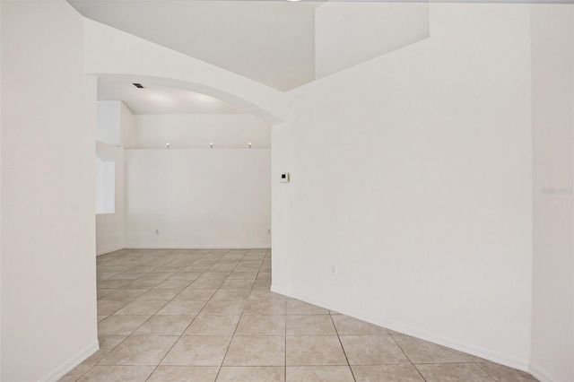 16502 LAKE HEATHER DRIVE, Tampa, FL 33618