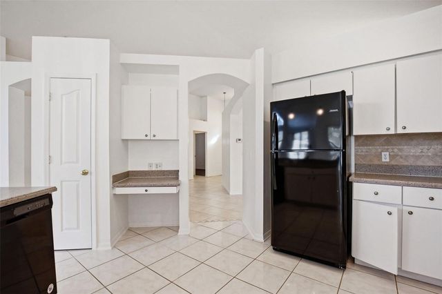 16502 LAKE HEATHER DRIVE, Tampa, FL 33618