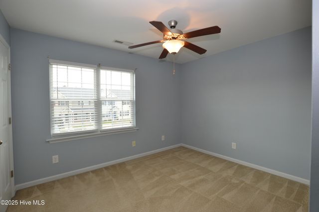 8000 Banister Loop, Jacksonville, NC 28546