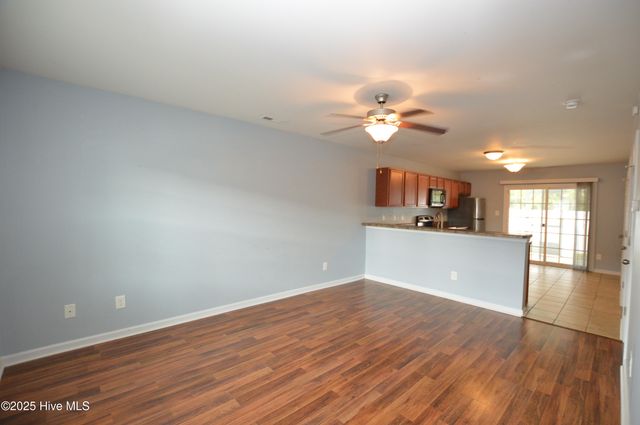 8000 Banister Loop, Jacksonville, NC 28546