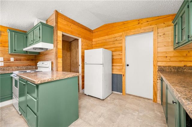 261 BEAUBOUEF Road, Deville, LA 71328